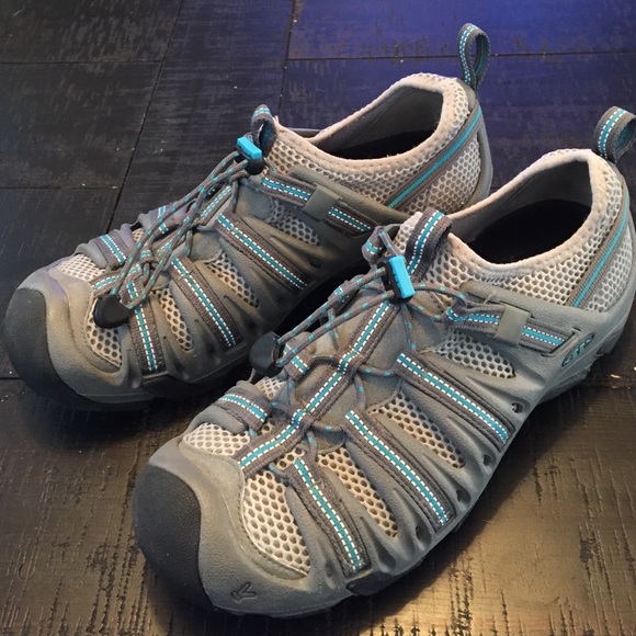 Keen trail shoes 8.5/39