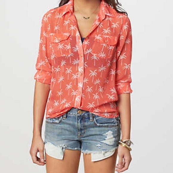 AE Palm printed button down