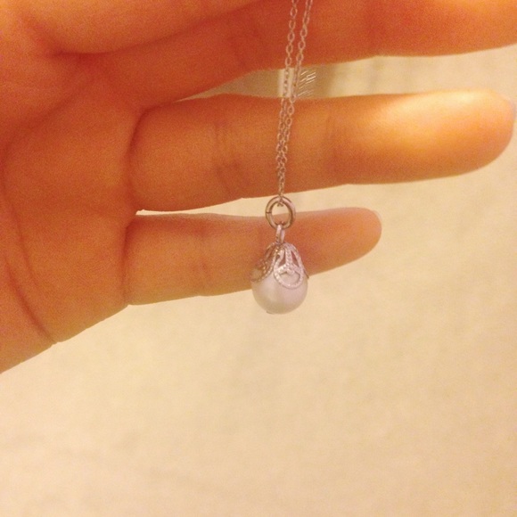 Pearl Pendant Necklace