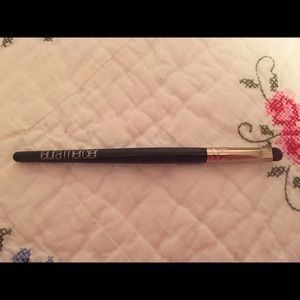 Laura Mercier smudge eyeshadow brush new