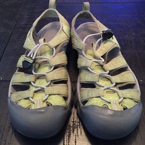 GUC Green Keen sandals size 8/38.5