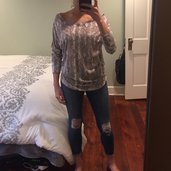 Snake skin 3/4 sleeve soft joie top