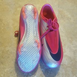 Mens Nike soccer cleats
