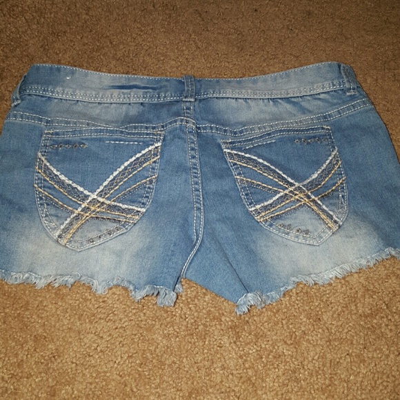 RUE 21 SHORTS - Picture 2 of 2