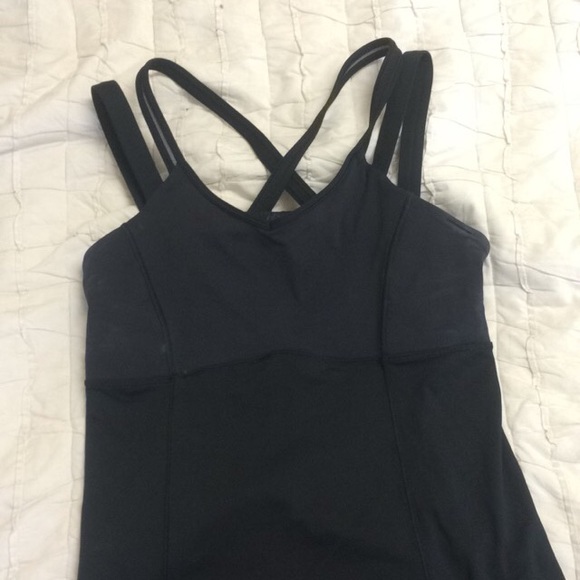 Lululemon workout top