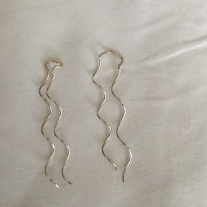 Silver swirl thread earrings