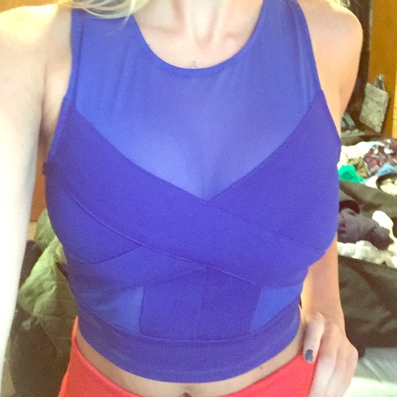 Urban Outfitters Criss-Cross Crop💁🏼