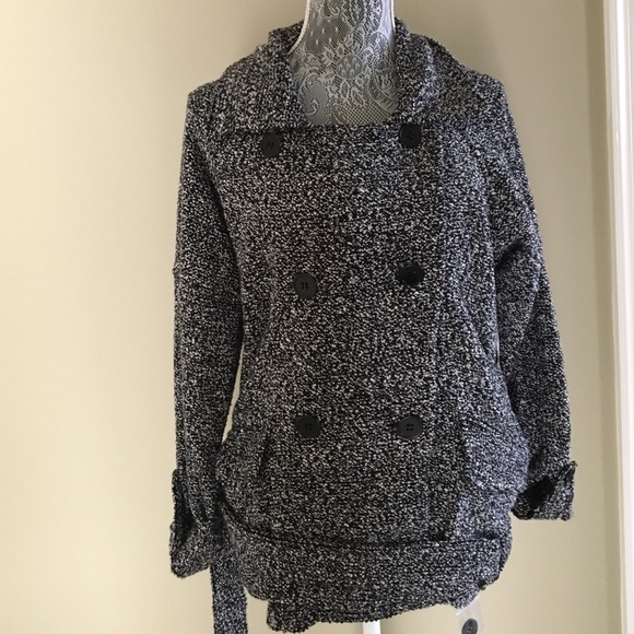 NWT Free People Sweater/Jacket. - Picture 4 of 4