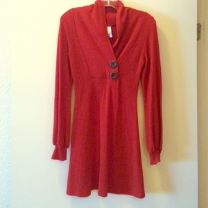 Long sleeve fashionable shirt.