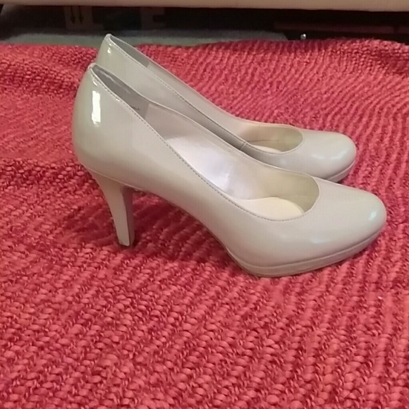 Anne Klein - Picture 4 of 4