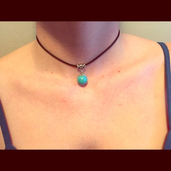 Turquoise beaded choker