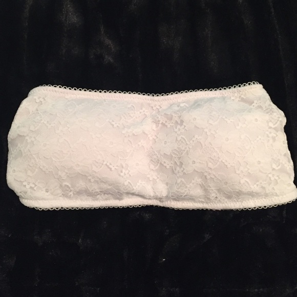 NWOT White lace padded bandeau