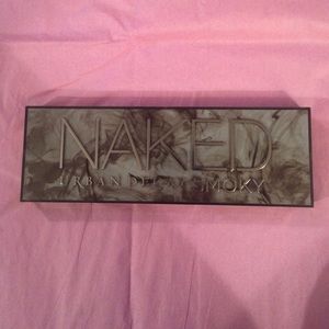 Urban Decay Smoky Palette