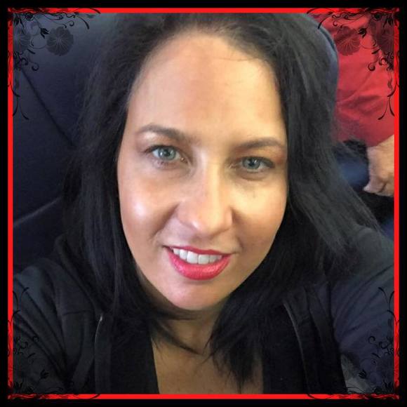 Meet your Posher, Tina