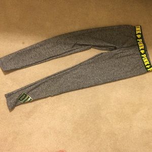 vs pink Oregon Ducks leggings