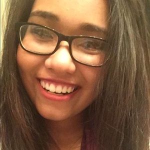 Meet your Posher, Cristal