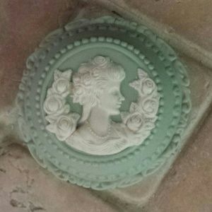 Cameo Jewelry Box