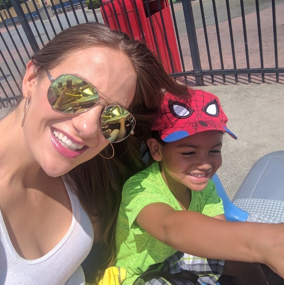 Meet your Posher, Sarah - Picture 3 of 8