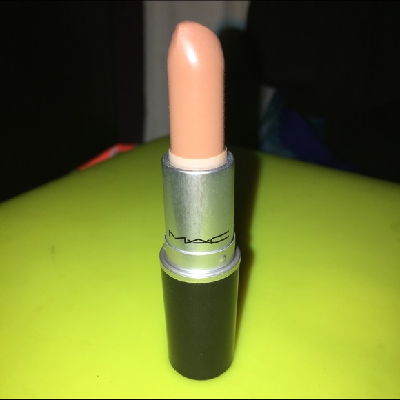 MAC Sensual Sparks Amplified Creme Lipstick  A3