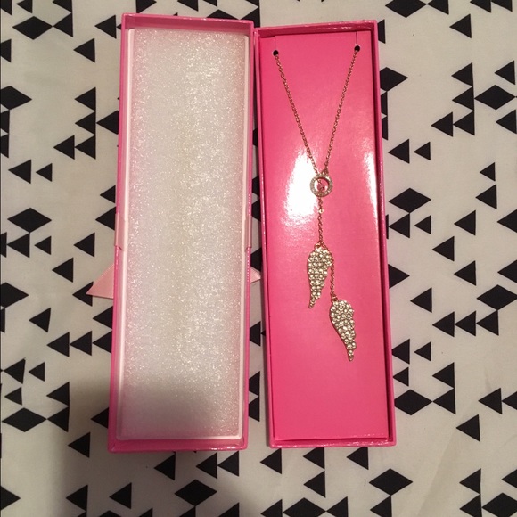 Victoria's Secret Angel Wings Gold Necklace