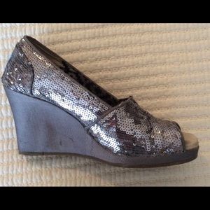 Glitter wedges
