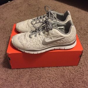 ❌ON HOLD❌Nike free 5.0 TR fit