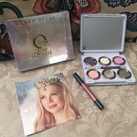 *Sale* Authentic LE Urban Decay Glinda Palette NIB