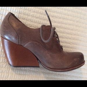 Kork Ease leather oxfords