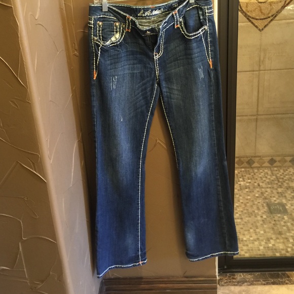 L.A. Idol Jeans - Picture 1 of 3