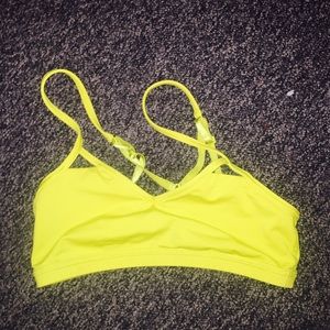 Lululemon sports bra