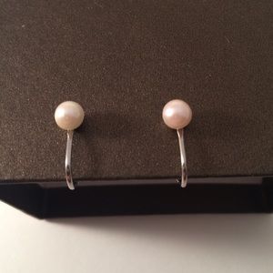 Vintage pearl clips