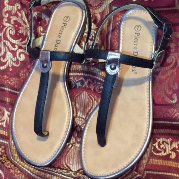 Pierre Dumas Shoes - Split Toe Sandals