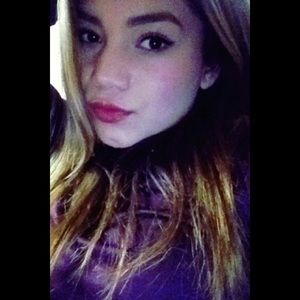 Meet your Posher, Mayra