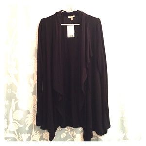 Never Worn Drapey Black Super Lightweight Sweater