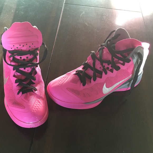 Pink Basketball Shoes! Men's 6.5/ Women's 8