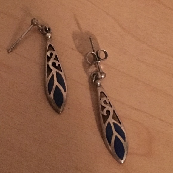 Dainty SS & lapis lazuli stone earring