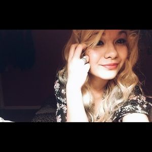 Meet your Posher, Ivana