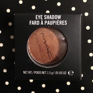 MAC EyeShadow