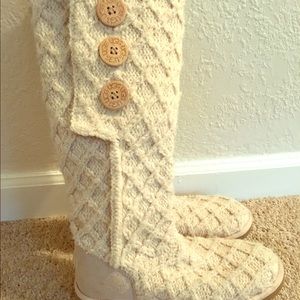 Cream Lattice Cardy Uggs