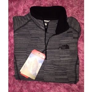 NEW North Face 1/4 zip !