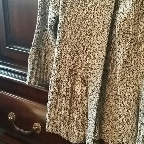 Cardigan - Picture 3 of 4