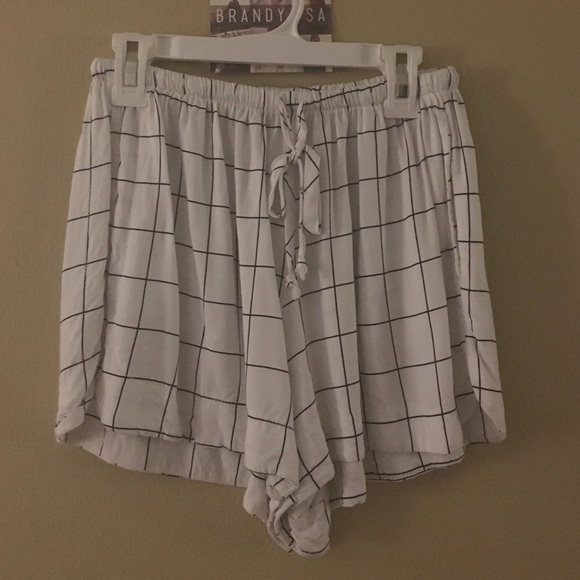Brandy Melville grid print shorts