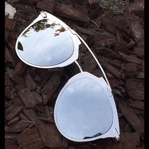 "Nixon" in Silver 🙌🏼 LAST PAIR IN STOCK!!!