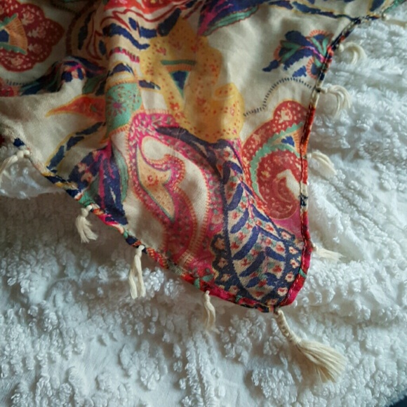 Patterned Scarf - Picture 3 of 3