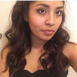 Meet your Posher, Carla