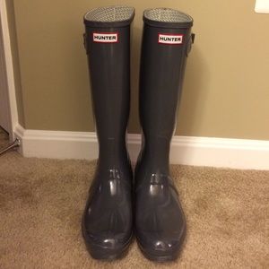 Size 10 Glossy Gray Hunter Rain Boots