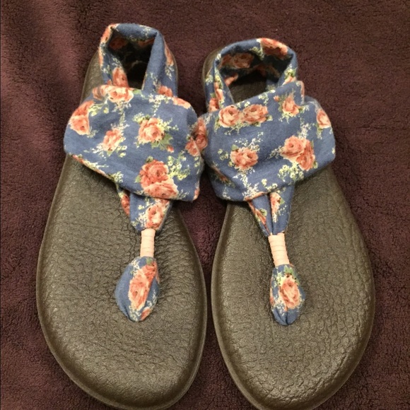 Sanuk Floral Yoga Mat Shoes