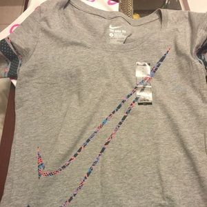 Women's Nike shirt