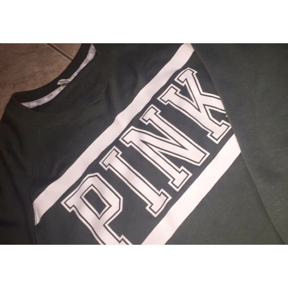 🚫SOLD🚫 VS PINK olive crew - Picture 2 of 4