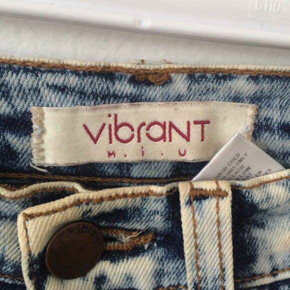 Ripped High Waist jeans - Picture 3 of 3